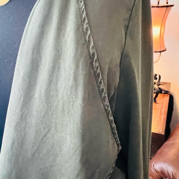 Draped Wide Lapel Blazer - Picture 4 of 5